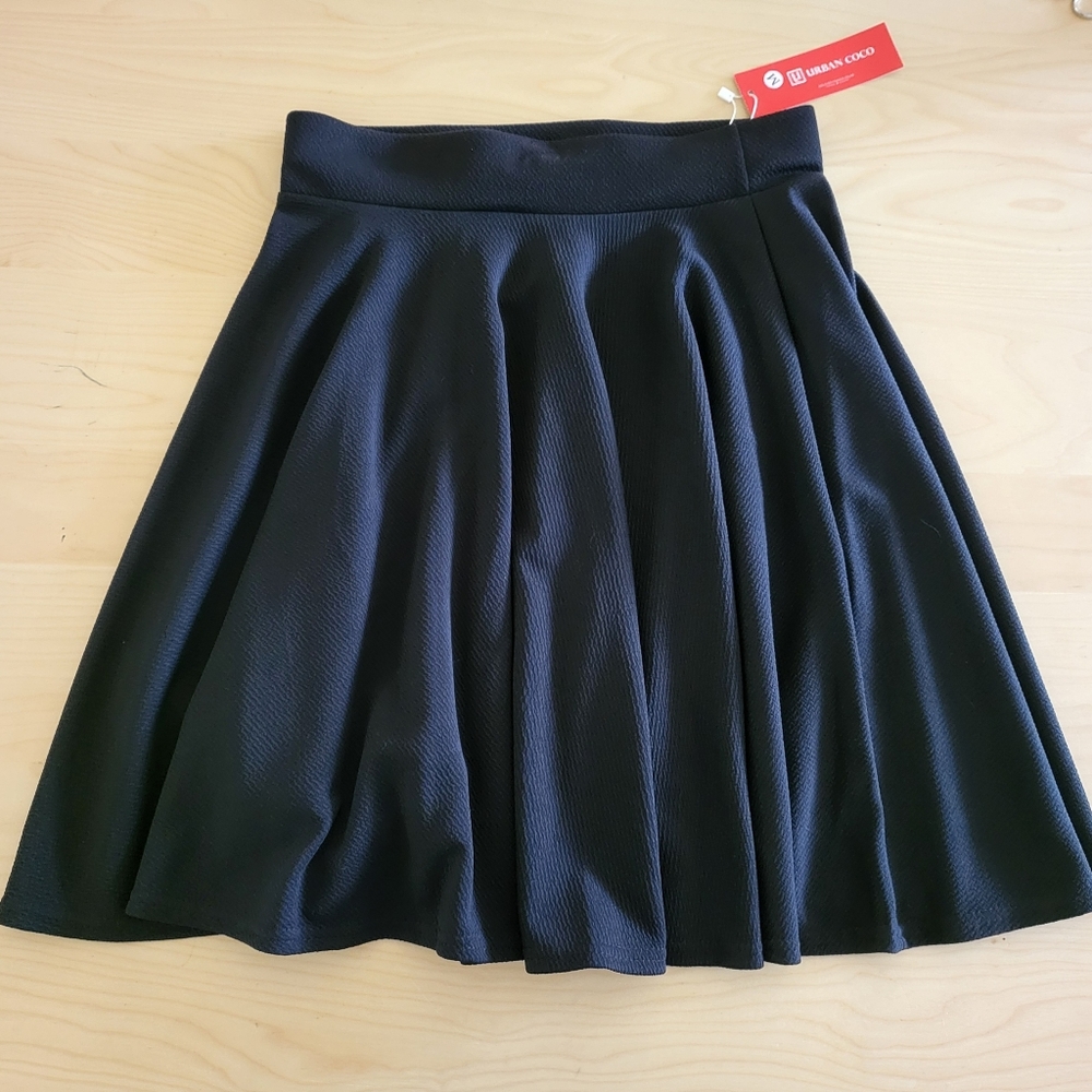 Black Stretchy Flared Midi Skater Skirt M